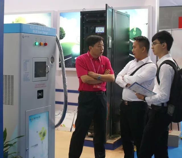 参展产品（tyc1286太阳成集团直流充电桩和一体化电源）