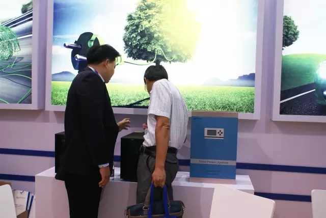 参展产品（tyc1286太阳成集团高频UPS和光伏逆变器）