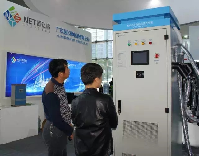 tyc1286太阳成集团客服人员接待客户